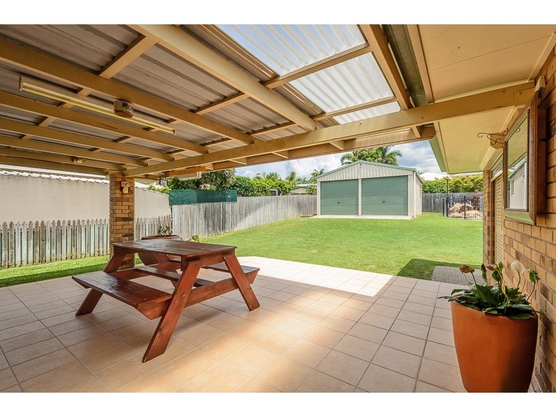 17 Witney Street, Telina QLD 4680