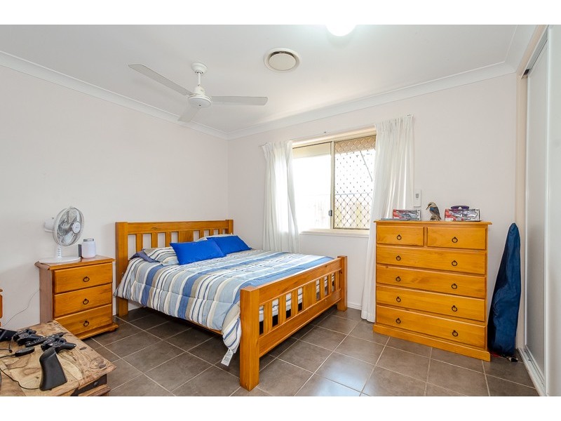 17 Witney Street, Telina QLD 4680