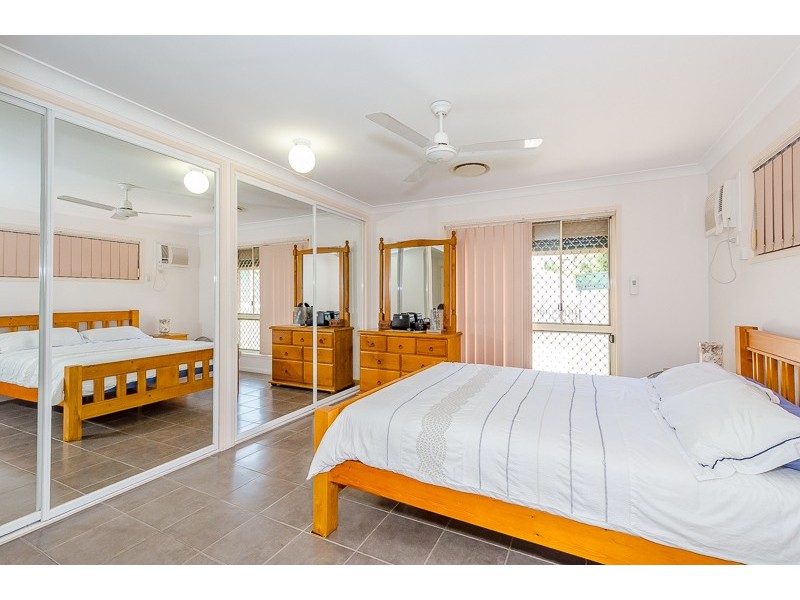 17 Witney Street, Telina QLD 4680