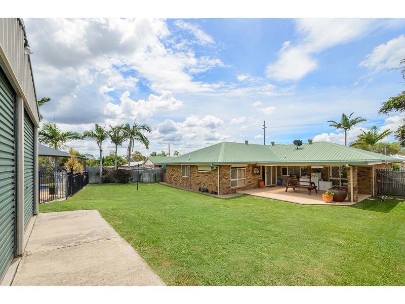 17 Witney Street, Telina QLD 4680