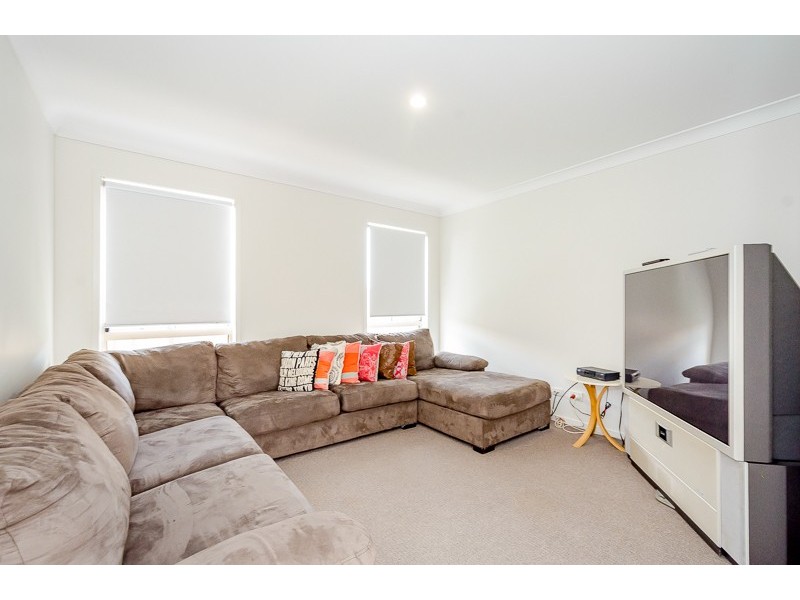 11 Carnarvon Parade, New Auckland QLD 4680