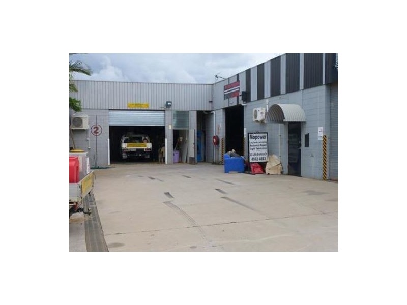 3/6 Little Bramston Street, Gladstone QLD 4680