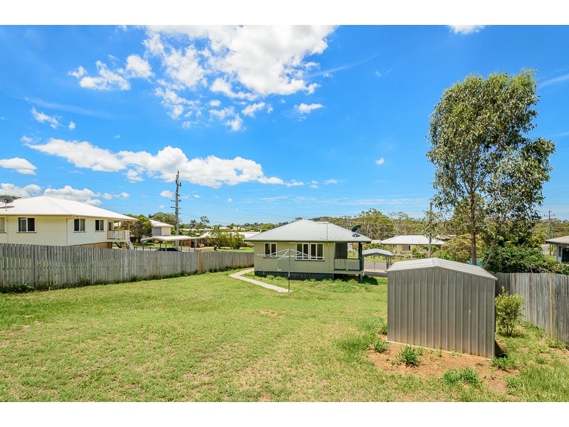19 Wattle Street, New Auckland QLD 4680