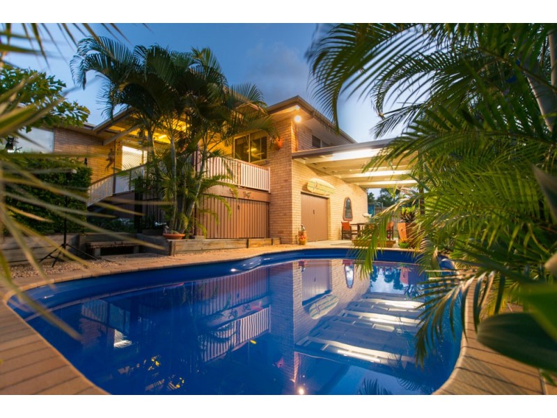 8 Geoffrey Thomas Drive, Tannum Sands QLD 4680