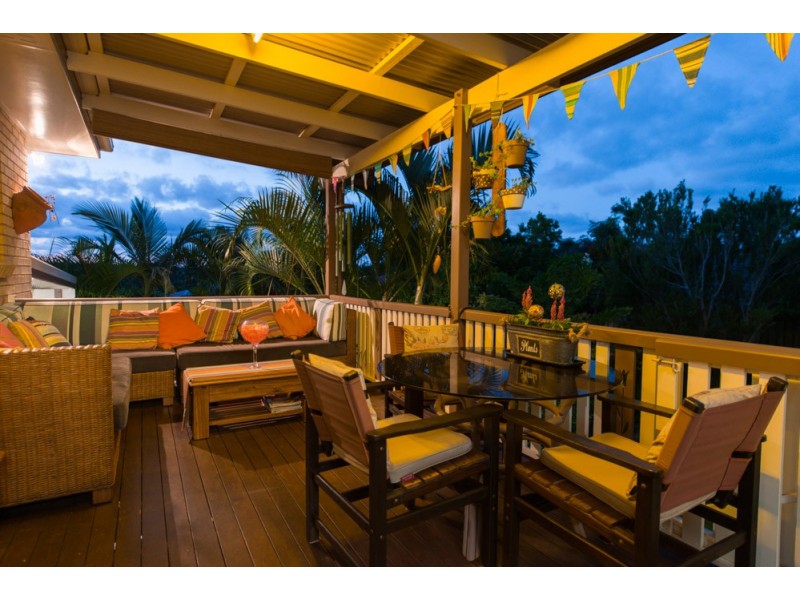 8 Geoffrey Thomas Drive, Tannum Sands QLD 4680