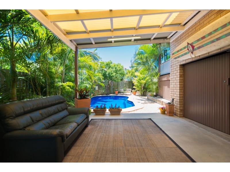 8 Geoffrey Thomas Drive, Tannum Sands QLD 4680