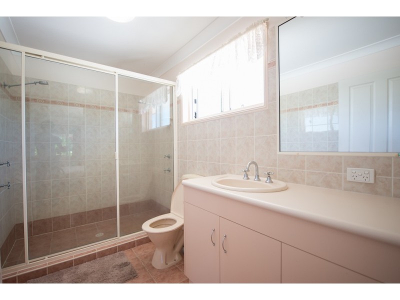 8 Geoffrey Thomas Drive, Tannum Sands QLD 4680