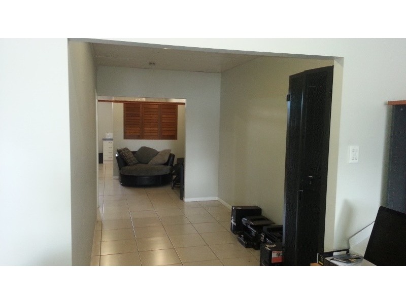 13 Tank Street, Gladstone QLD 4680