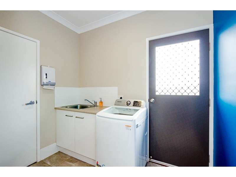 42 Cania Way, Clinton QLD 4680