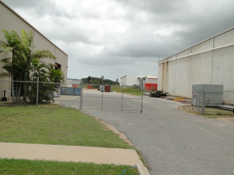 100 Callemondah Drive, Clinton QLD 4680