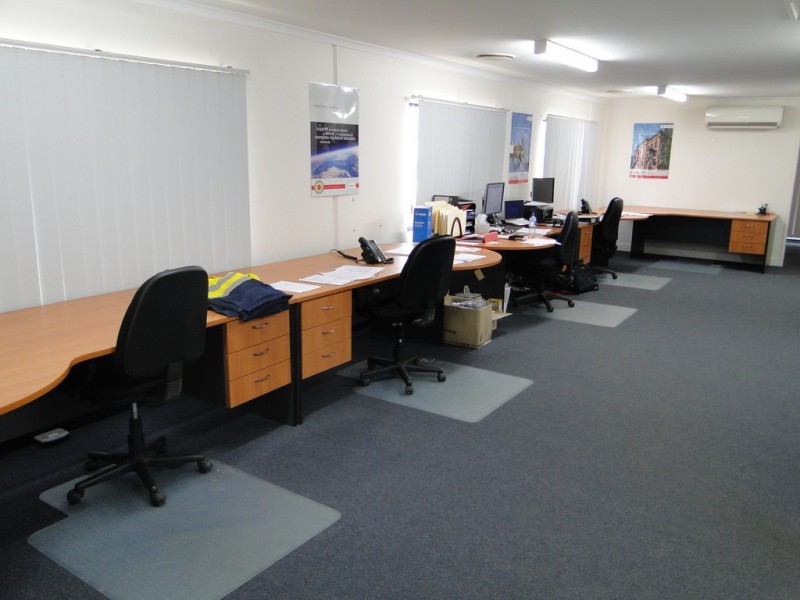 100 Callemondah Drive, Clinton QLD 4680