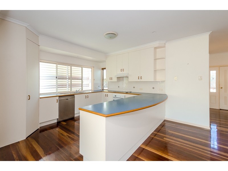 4 Fitzsimmons Street, South Gladstone QLD 4680