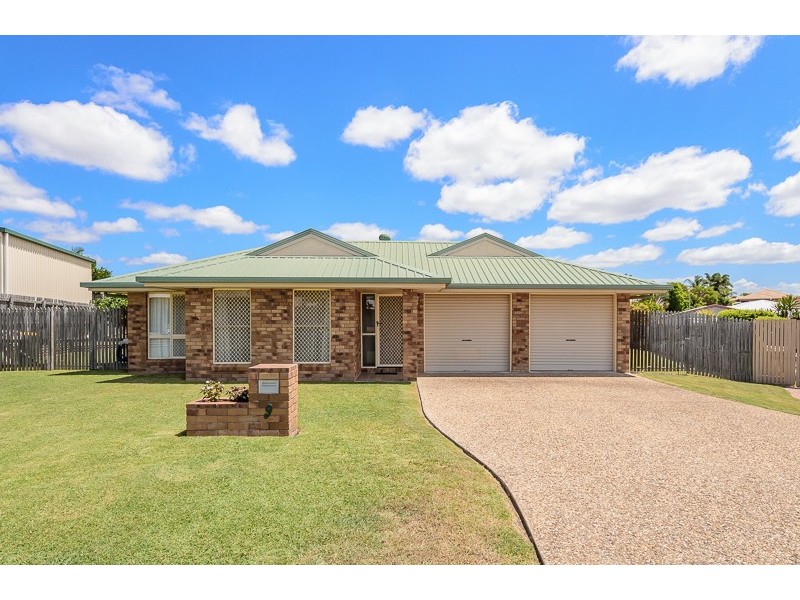 9 Helston Street, Telina QLD 4680