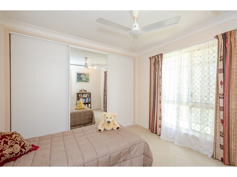 9 Helston Street, Telina QLD 4680