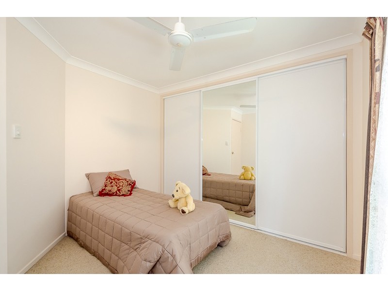 9 Helston Street, Telina QLD 4680