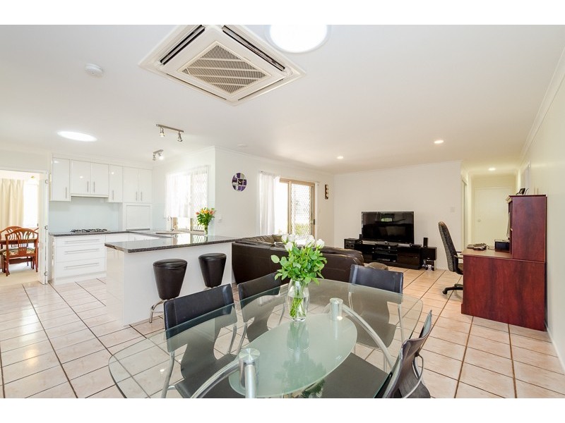 6 Eacham Court, Clinton QLD 4680
