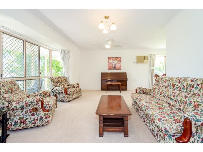 6 Eacham Court, Clinton QLD 4680