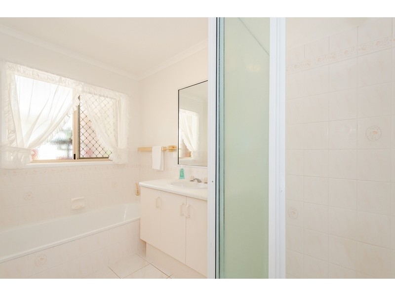 6 Eacham Court, Clinton QLD 4680