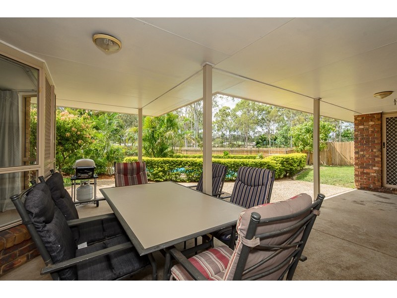 6 Eacham Court, Clinton QLD 4680