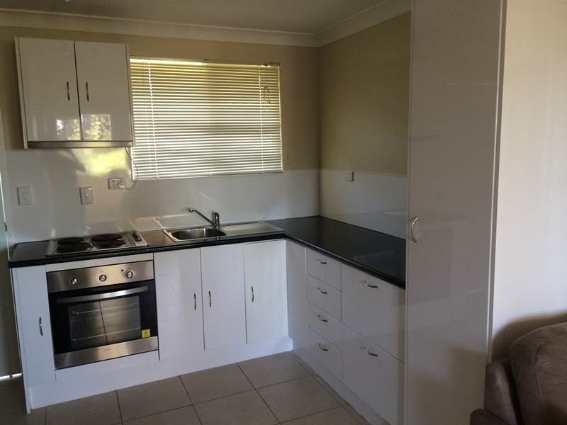4/3 BUTLER, New Auckland QLD 4680
