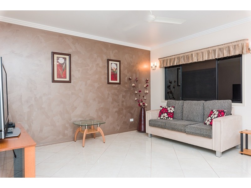 27 Dolphin Terrace, South Gladstone QLD 4680