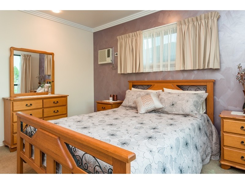 27 Dolphin Terrace, South Gladstone QLD 4680