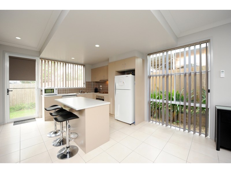 3 / 12-14 Fowler Street, West Gladstone QLD 4680