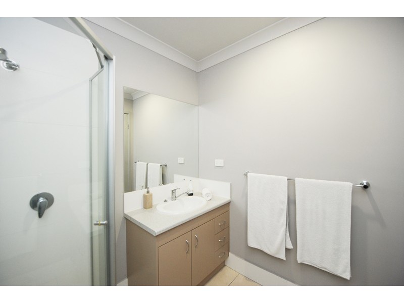 3 / 12-14 Fowler Street, West Gladstone QLD 4680