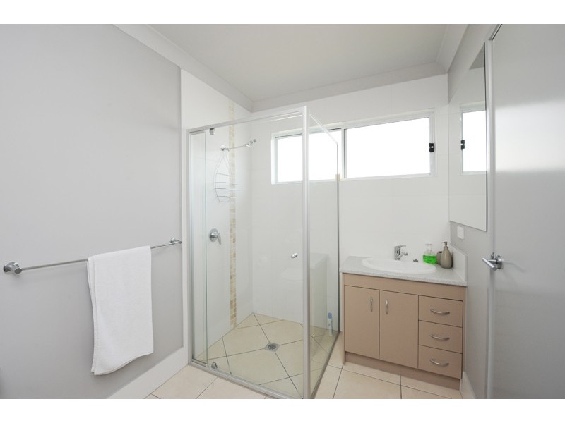 3 / 12-14 Fowler Street, West Gladstone QLD 4680