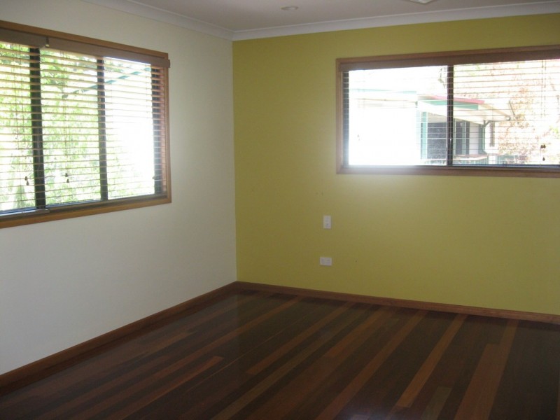 50 ADELAIDE STREET, South Gladstone QLD 4680