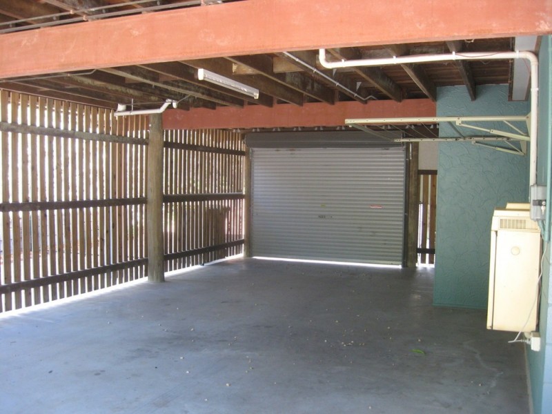 50 ADELAIDE STREET, South Gladstone QLD 4680