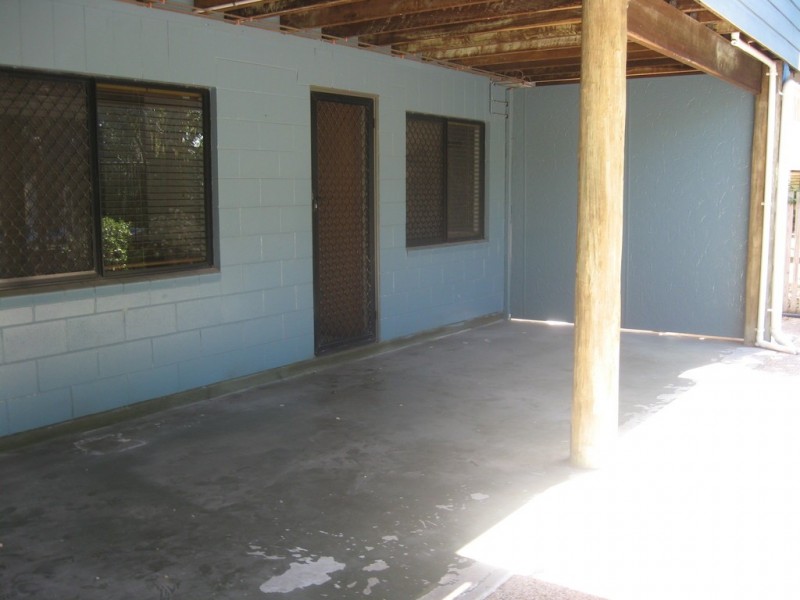 50 ADELAIDE STREET, South Gladstone QLD 4680