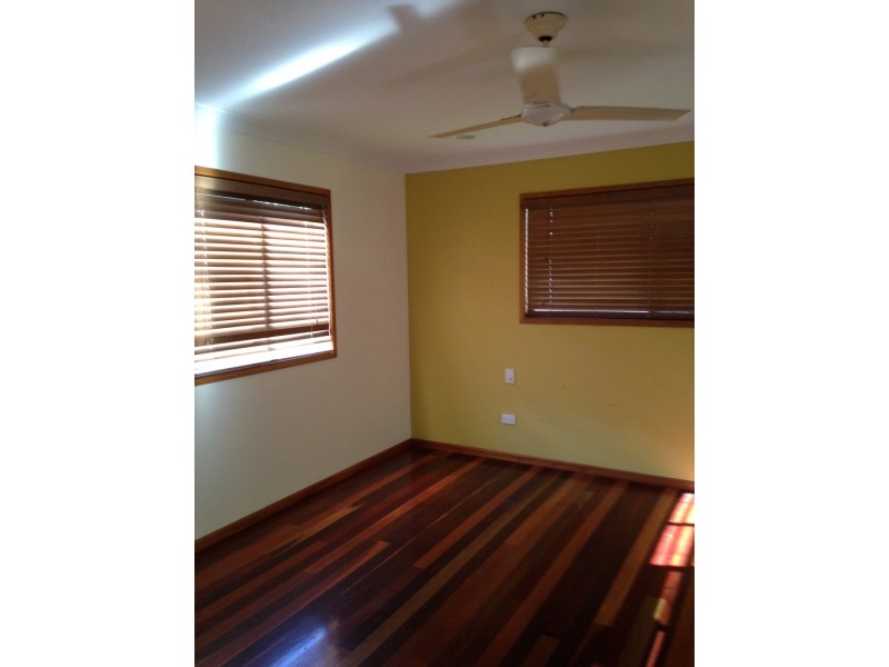 50 ADELAIDE STREET, South Gladstone QLD 4680