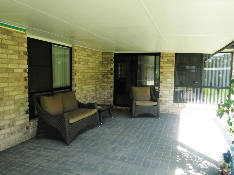 17 STITT CL, Glen Eden QLD 4680