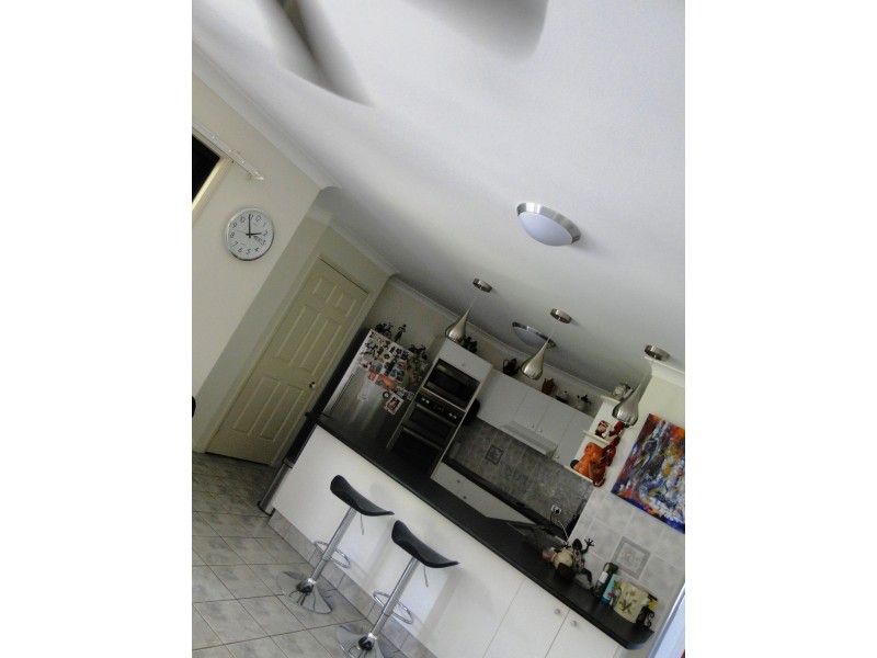 17 STITT CL, Glen Eden QLD 4680