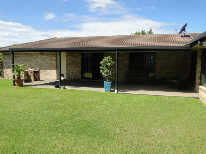 17 STITT CL, Glen Eden QLD 4680