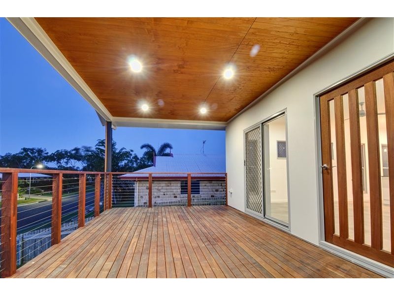 13 Lighthouse Drive, Boyne Island QLD 4680