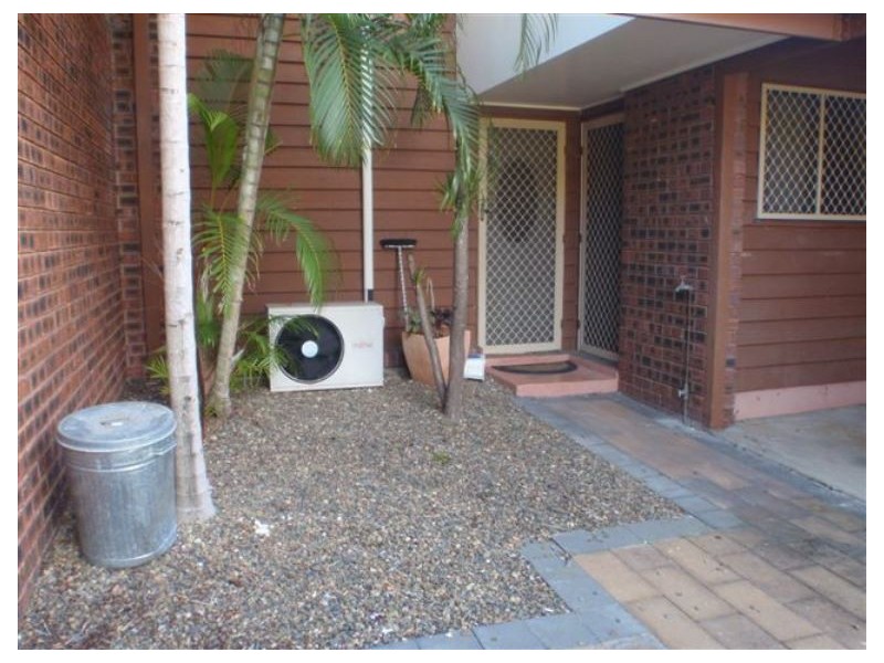 8/15 ROBERTS STREET, South Gladstone QLD 4680