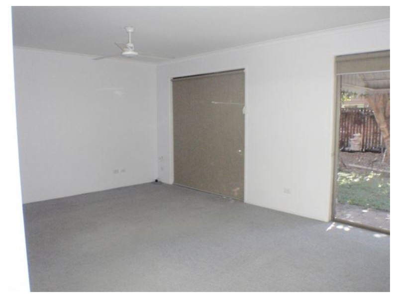 8/15 ROBERTS STREET, South Gladstone QLD 4680