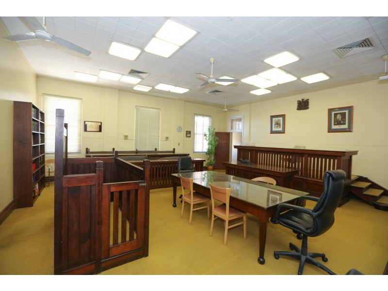 16 Yarroon Street, Gladstone QLD 4680
