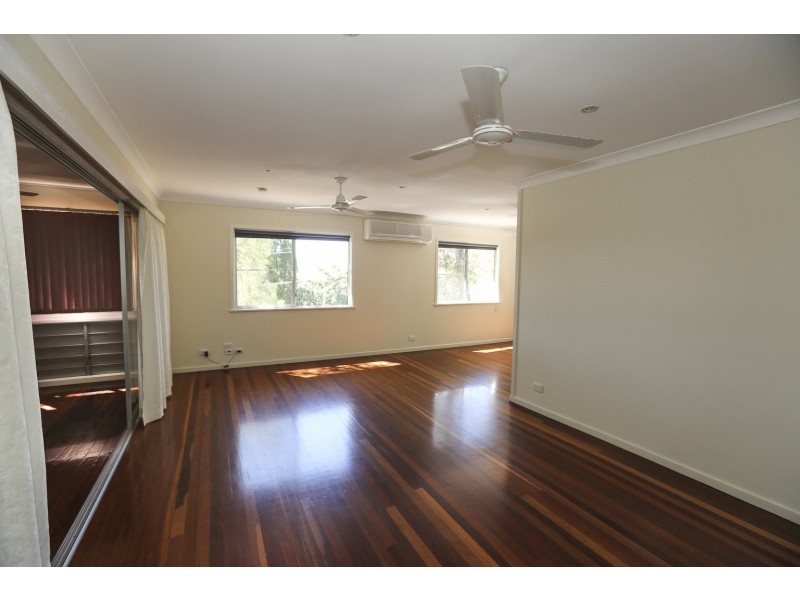 2 Gatcombe Lane, West Gladstone QLD 4680