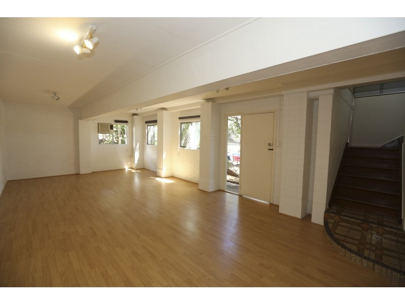 2 Gatcombe Lane, West Gladstone QLD 4680