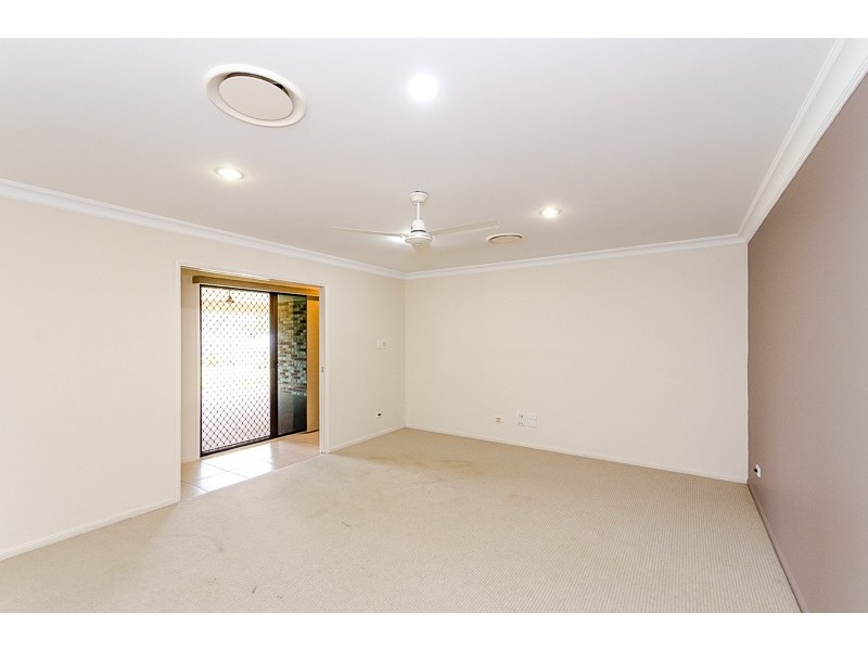 13 Libby Close, Burua QLD 4680