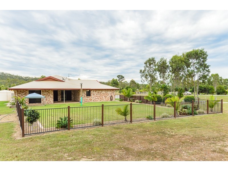 13 Libby Close, Burua QLD 4680
