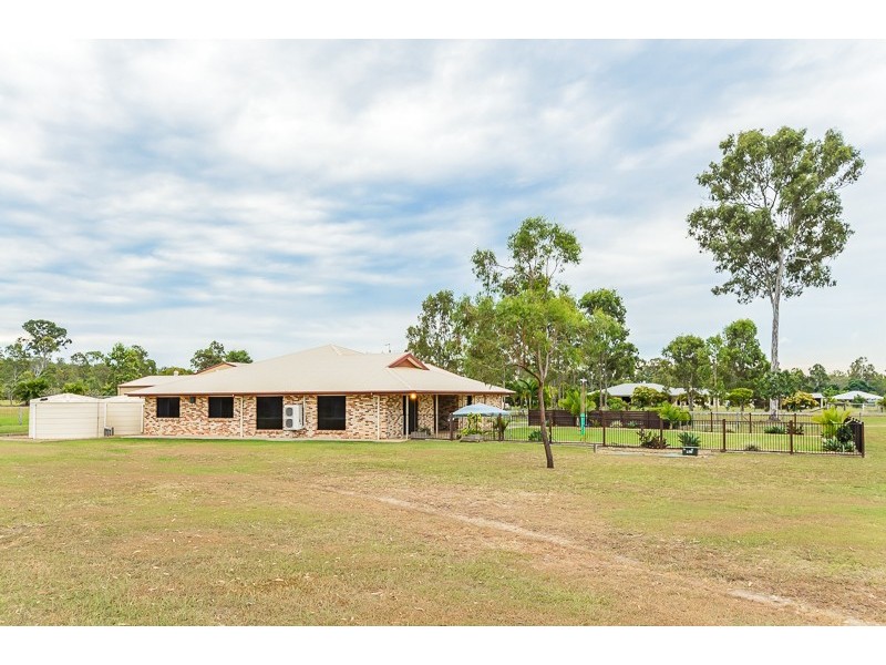 13 Libby Close, Burua QLD 4680