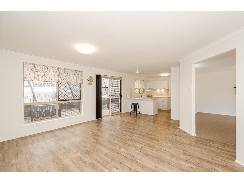 3 Weatherly Court, Clinton QLD 4680