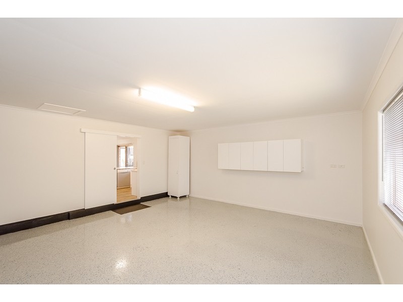 3 Weatherly Court, Clinton QLD 4680