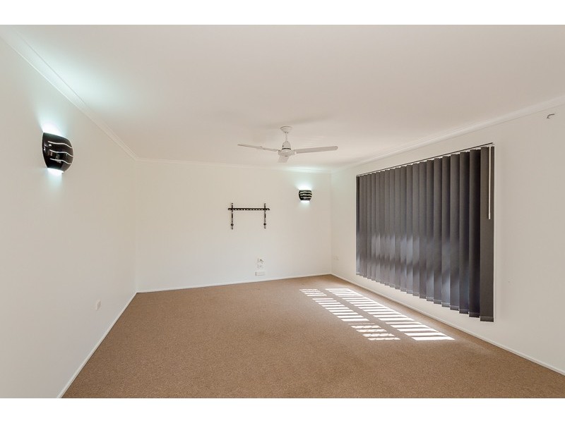 3 Weatherly Court, Clinton QLD 4680