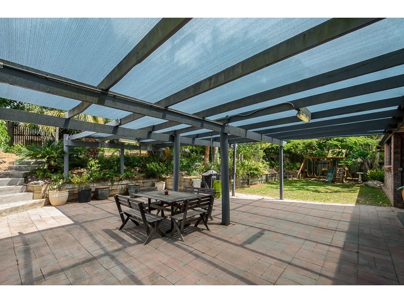 13 FAIRWAY AVENUE, Clinton QLD 4680