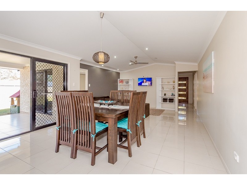 27 Parsloe Street, Telina QLD 4680